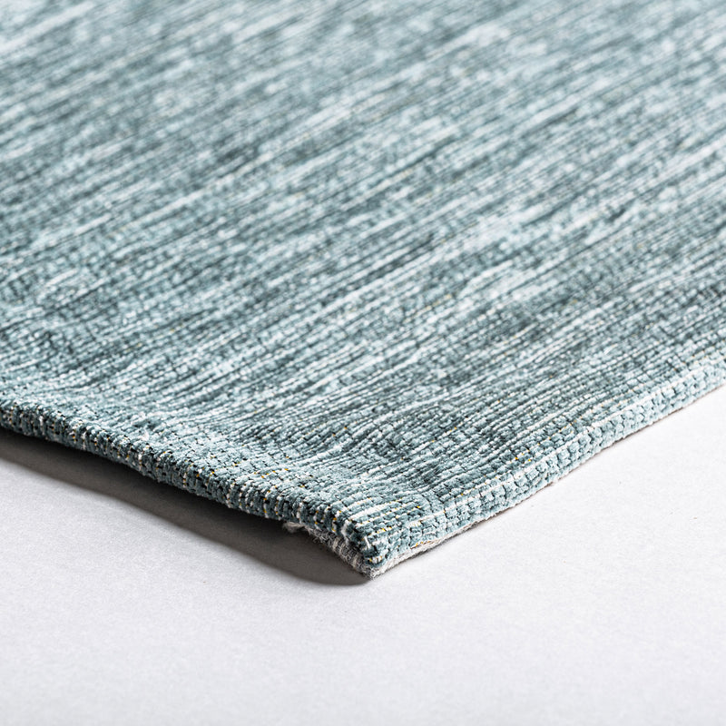 The Lucia Carpet — contemporary rug in high-performance polyester from Laiyahome