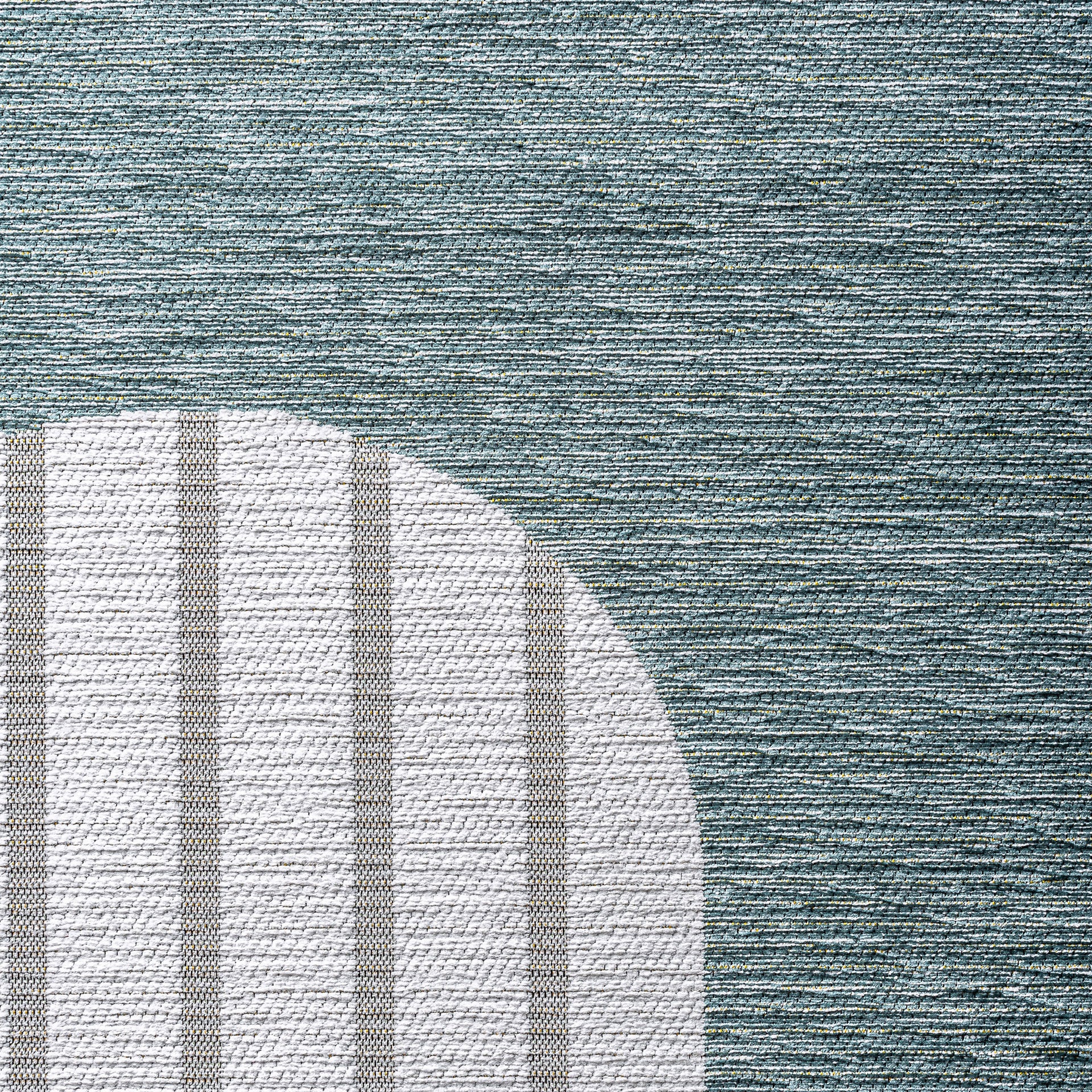 The Lucia Carpet — contemporary rug in high-performance polyester from Laiyahome