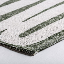 The Naomi Carpet — contemporary rug in high-performance polyester from Laiyahome
