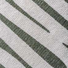 The Naomi Carpet — contemporary rug in high-performance polyester from Laiyahome