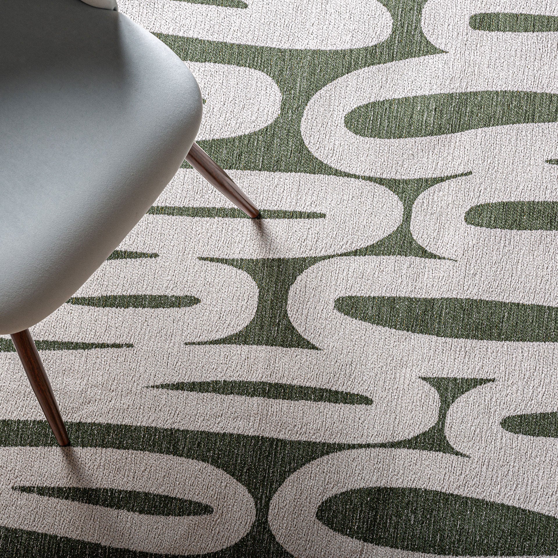 The Naomi Carpet — contemporary rug in high-performance polyester from Laiyahome