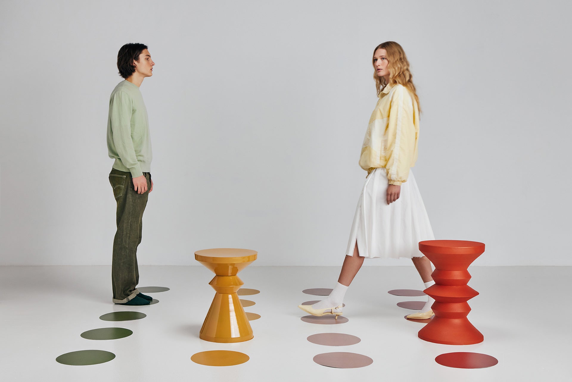 The Olten Side Table — contemporary side table in solid iron from Laiyahome