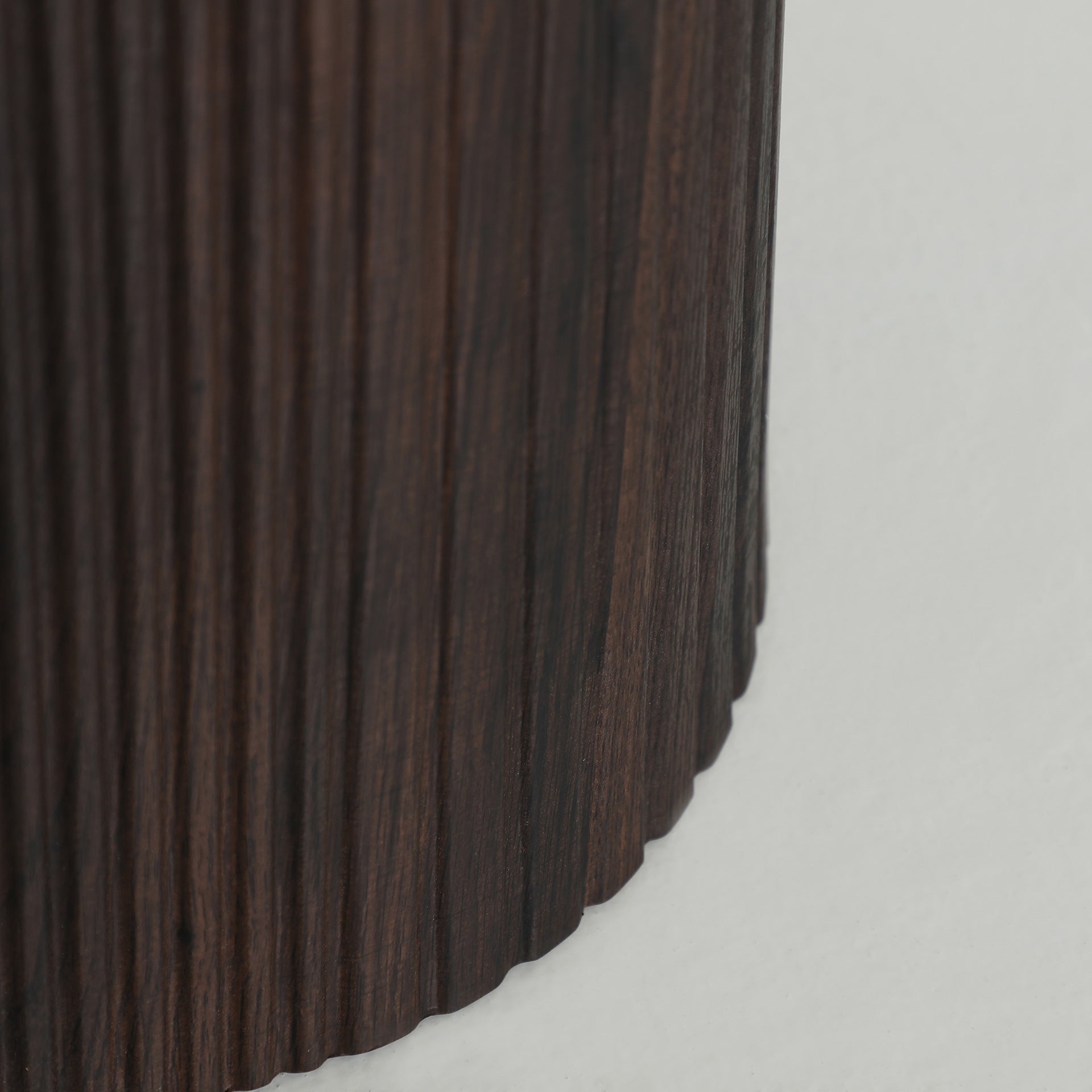 The Verona Console Table — contemporary console table in engineered wood with veneer finish from Laiyahome
