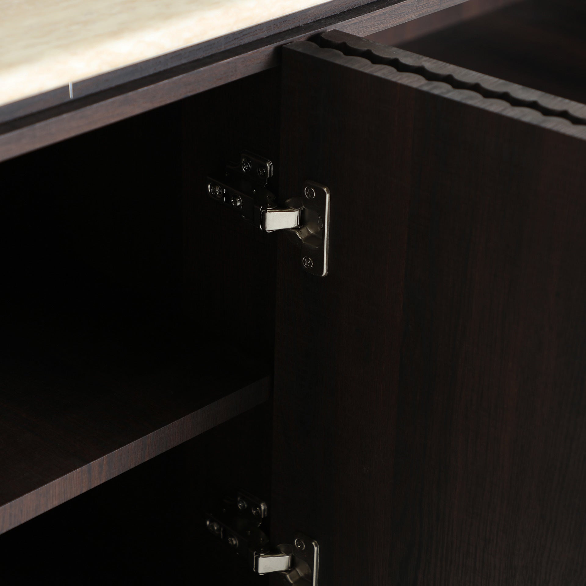 The Verona Tv Stand — contemporary media console in engineered wood with veneer finish from Laiyahome