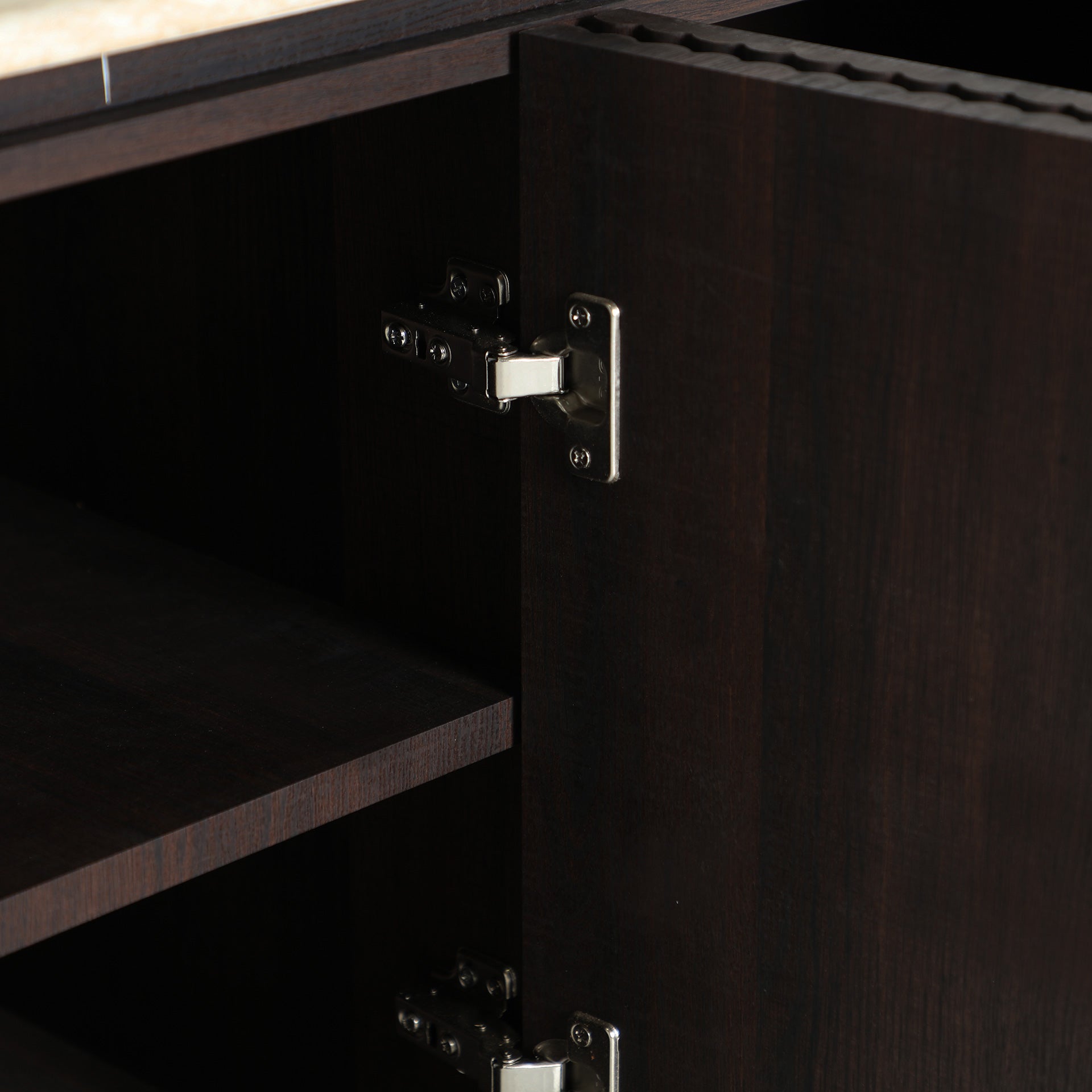 The Verona Tv Stand — contemporary media console in engineered wood with veneer finish from Laiyahome