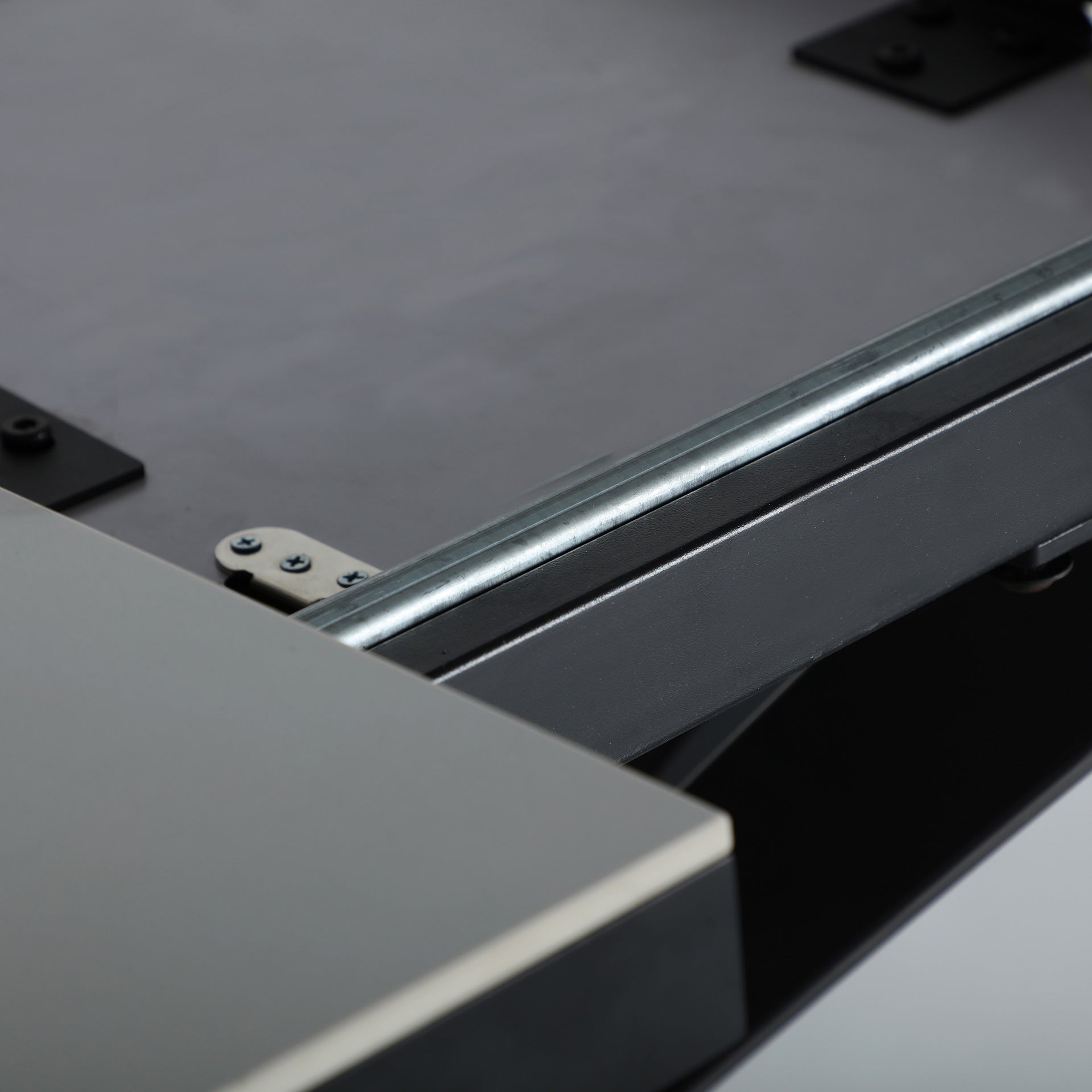 DROUX EXTENDING TABLE in a modern interior setting