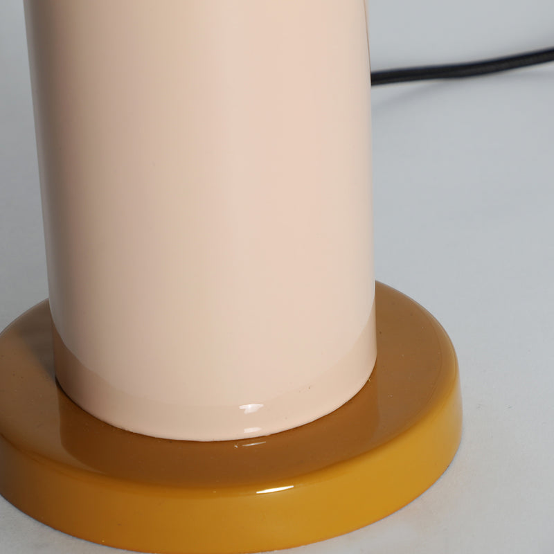 ALBATE TABLE LAMP in a modern interior setting