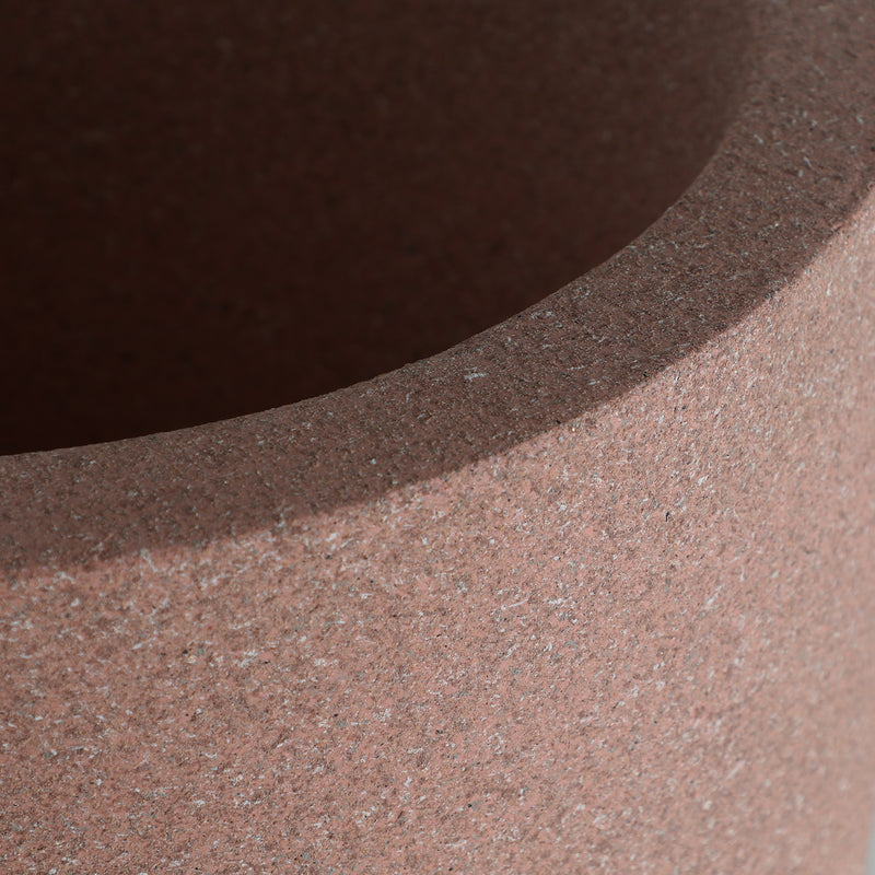 The Nivor Plant Pot — contemporary planter in high-grade polyresin from Laiyahome