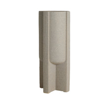 The Lunor Plant Pot — contemporary planter in high-grade polyresin from Laiyahome