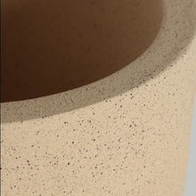 The Kavan Plant Pot — contemporary planter in high-grade polyresin from Laiyahome