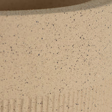 The Kavan Plant Pot — contemporary planter in high-grade polyresin from Laiyahome