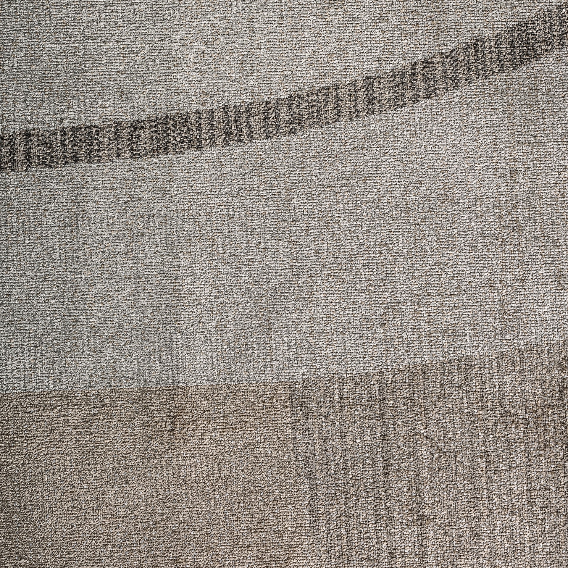 The Giennah Carpet — contemporary rug in viscose blend from Laiyahome
