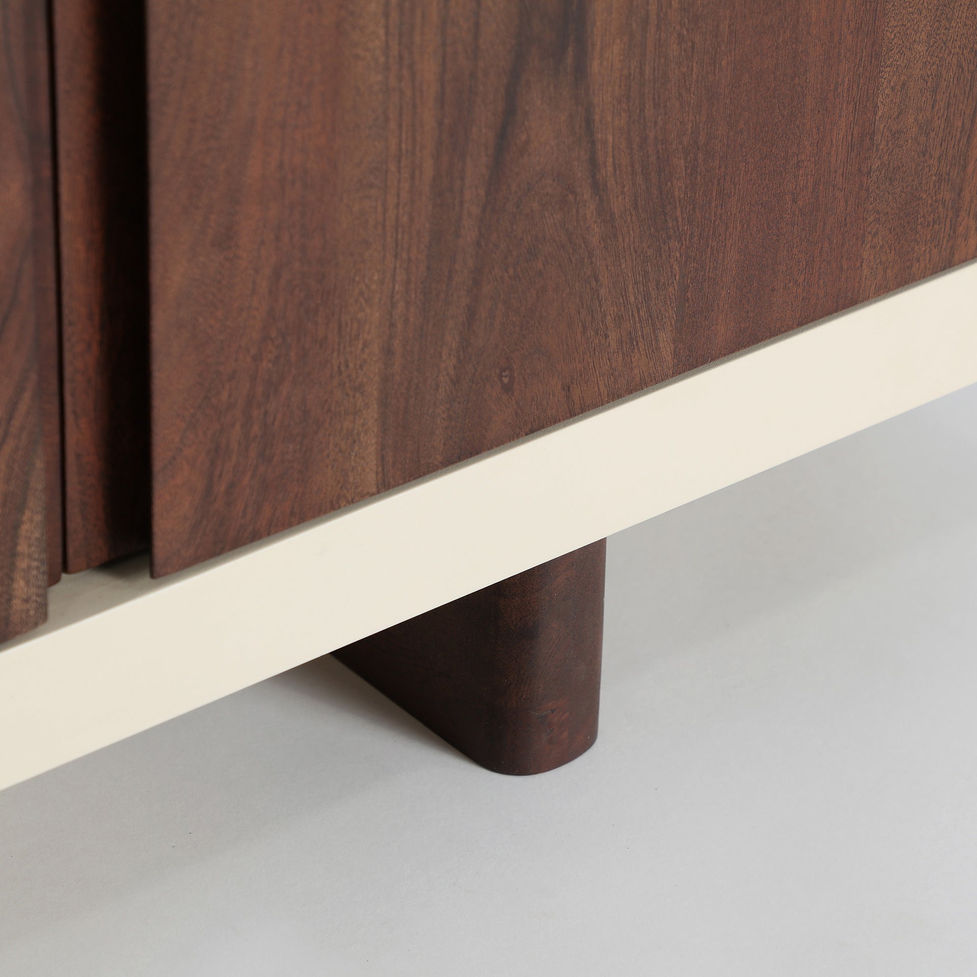 The Glaris Sideboard — contemporary sideboard in solid acacia wood from Laiyahome