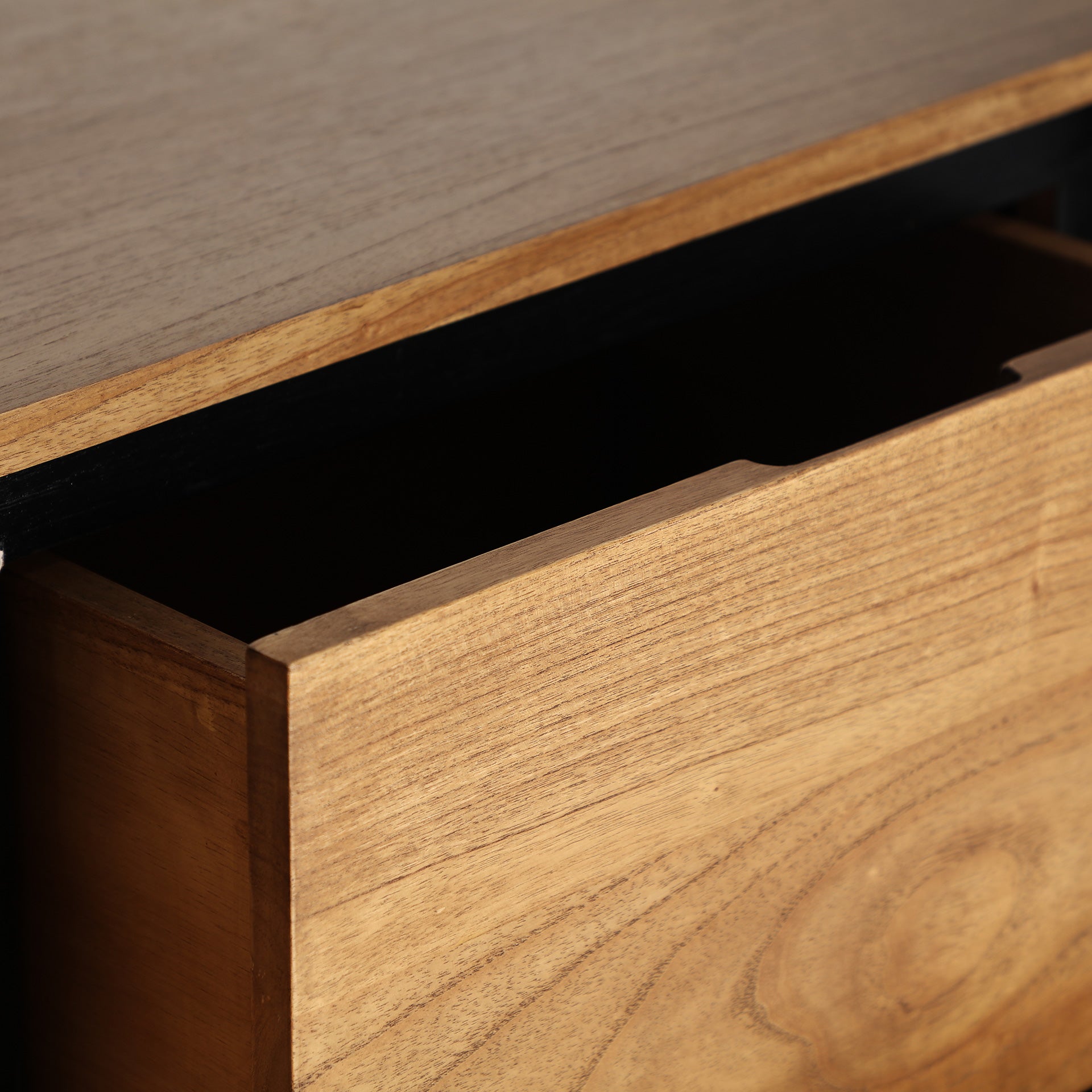 The Osby Sideboard — Scandinavian sideboard in solid mindi wood from Laiyahome
