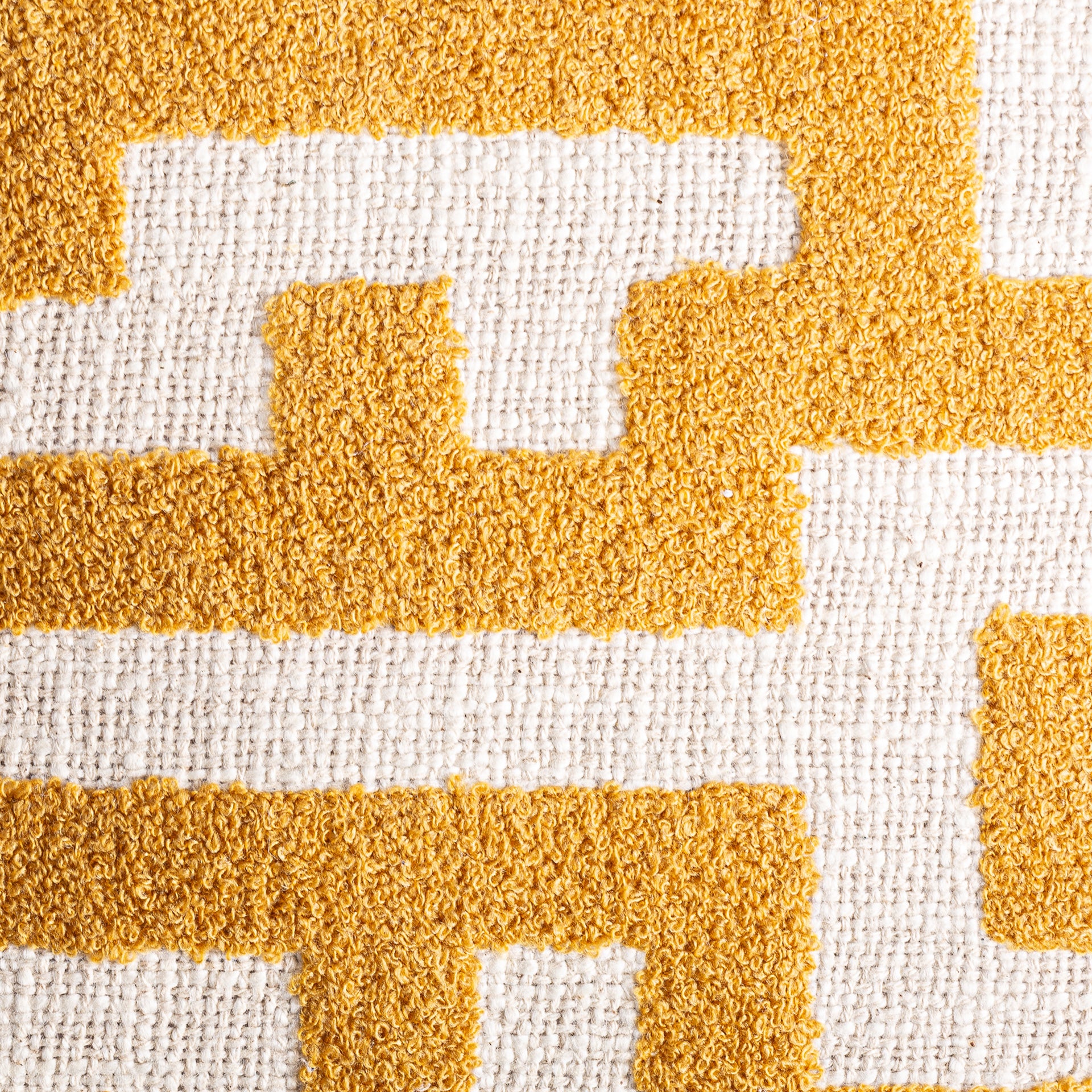 The Amaia Cushion — classic cushion in natural cotton from Laiyahome