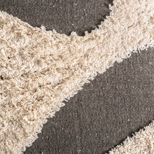The Sahun Cushion — contemporary cushion in natural cotton from Laiyahome
