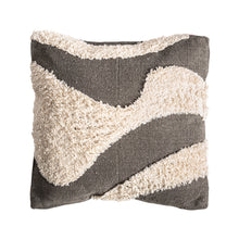 The Sahun Cushion — contemporary cushion in natural cotton from Laiyahome