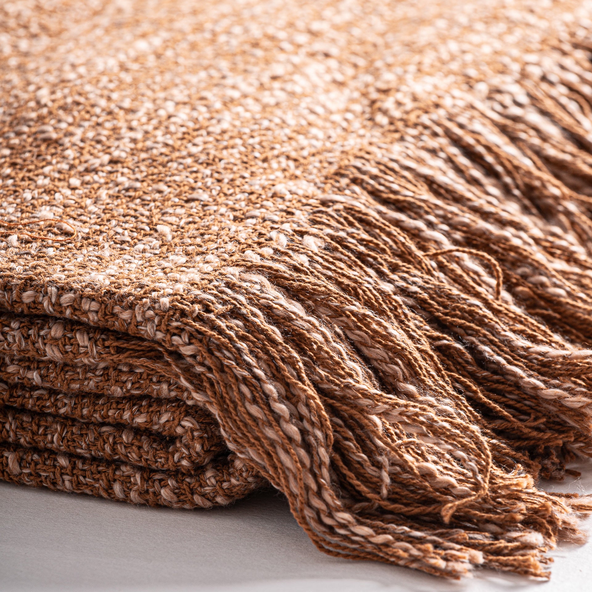 The Blade Plaid — classic throw in natural cotton from Laiyahome