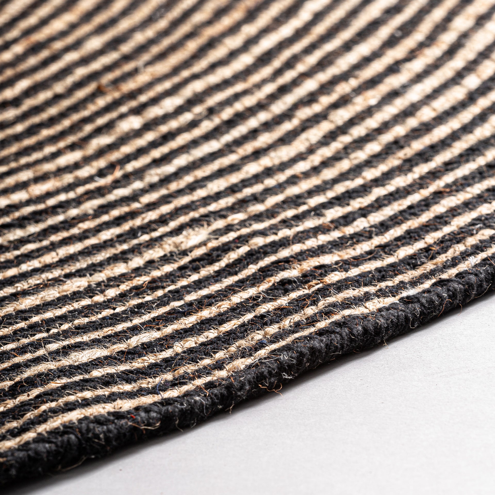 The Leandra Carpet — classic rug in natural cotton from Laiyahome