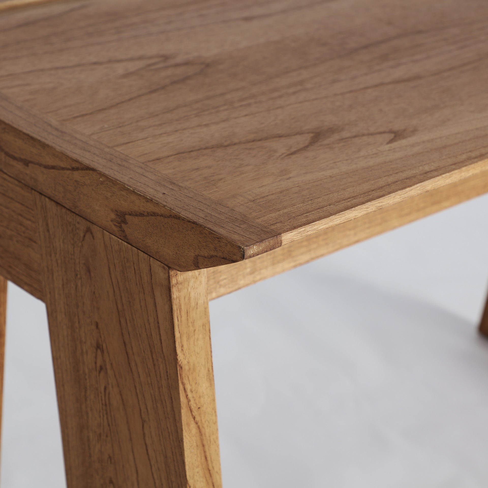 The Mito Desk — Scandinavian desk in solid mindi wood from Laiyahome
