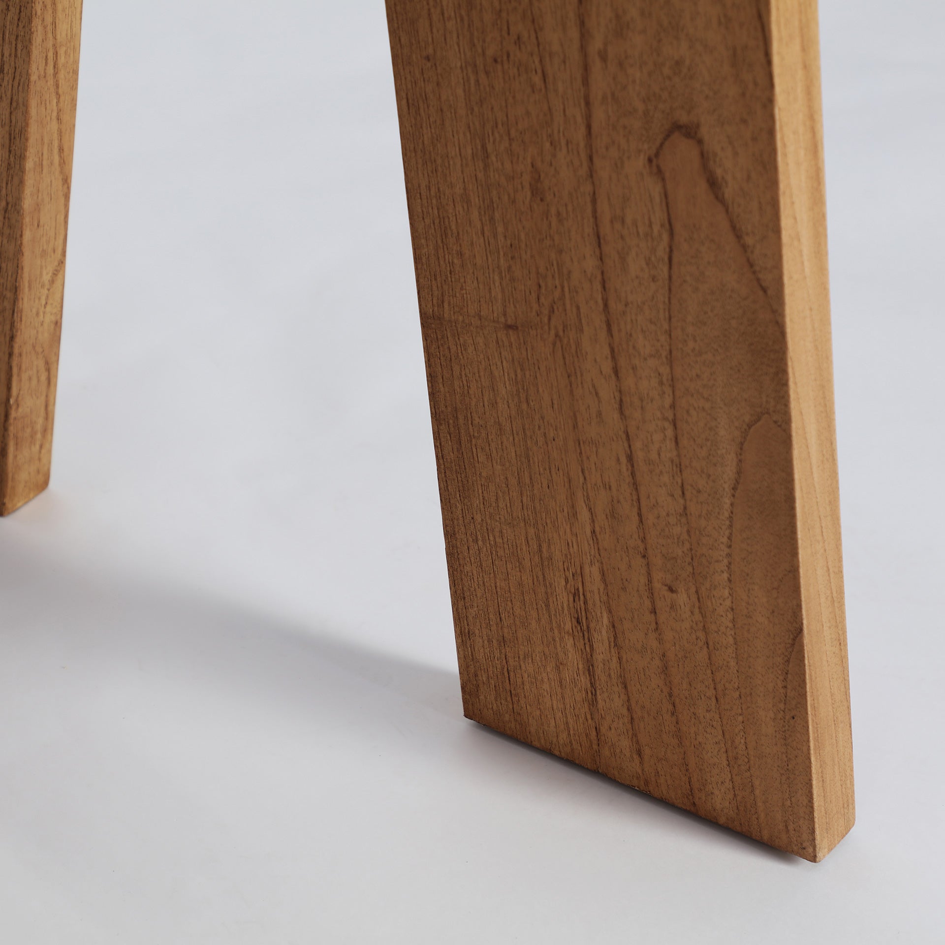 The Mito Desk — Scandinavian desk in solid mindi wood from Laiyahome