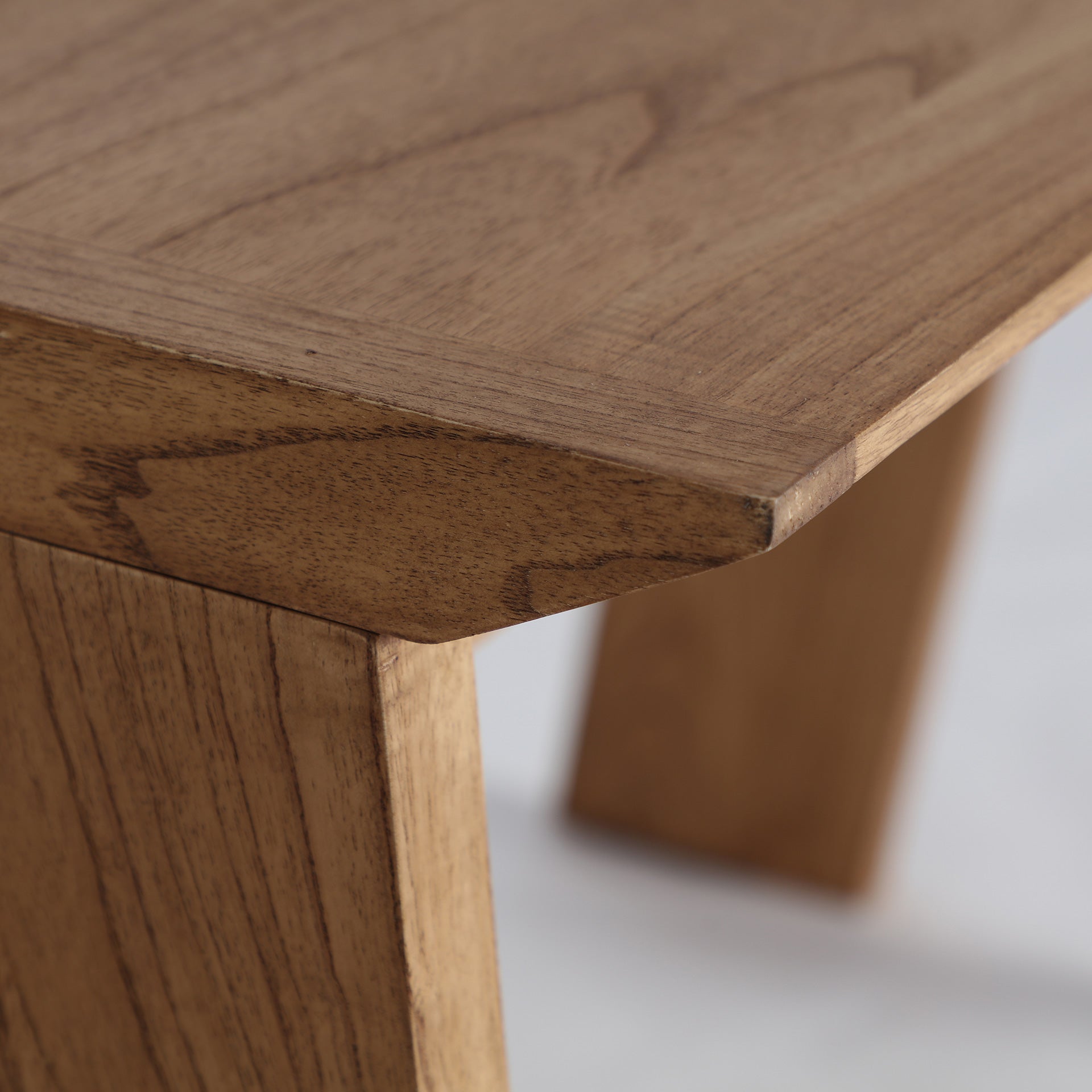 The Mito Desk — Scandinavian desk in solid mindi wood from Laiyahome