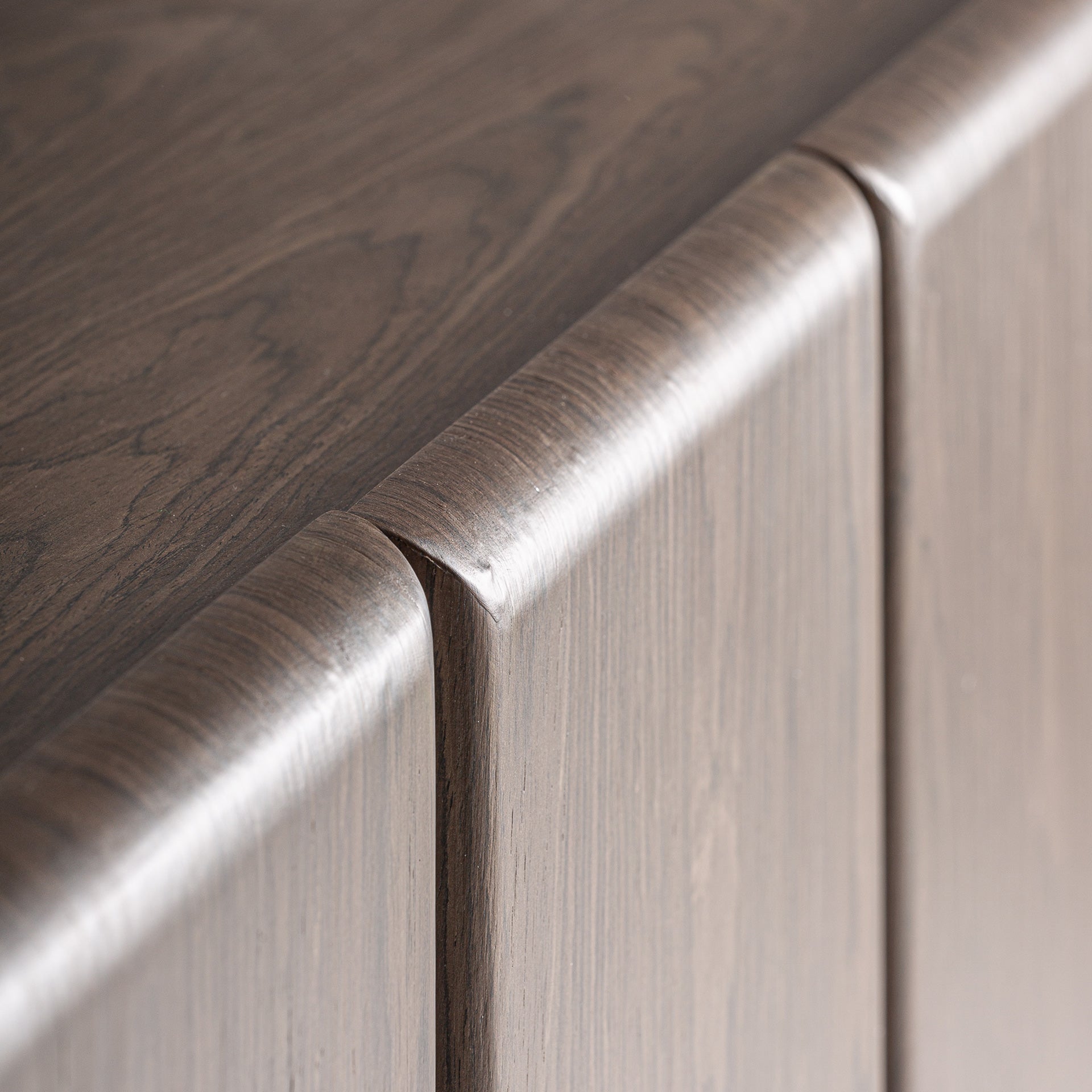 The Arko Sideboard — contemporary sideboard in engineered wood with veneer finish from Laiyahome