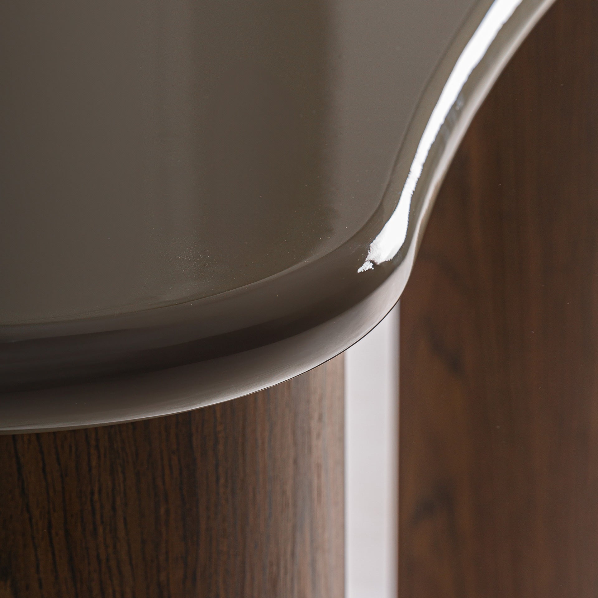 The Root Console Table — contemporary console table in engineered wood with veneer finish from Laiyahome